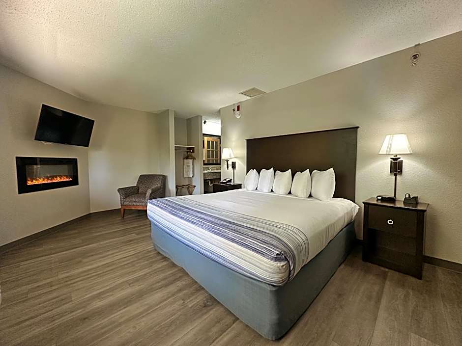 AmericInn by Wyndham Menominee