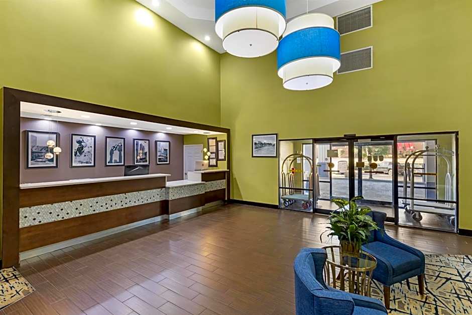 Best Western Plus McDonough Inn & Suites