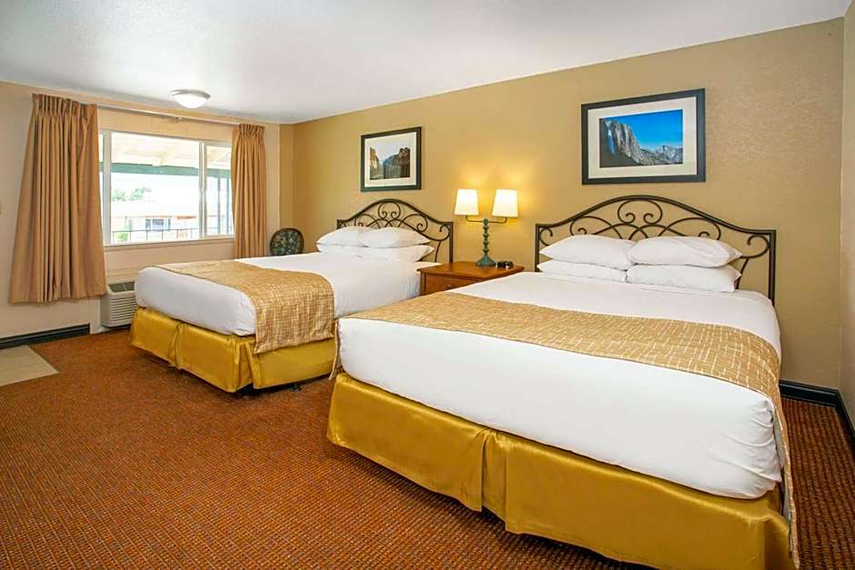 Travelodge by Wyndham Hawthorne