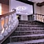 Hilton Orrington / Evanston