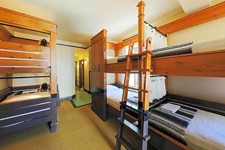 Bed in Eight-Bedroom