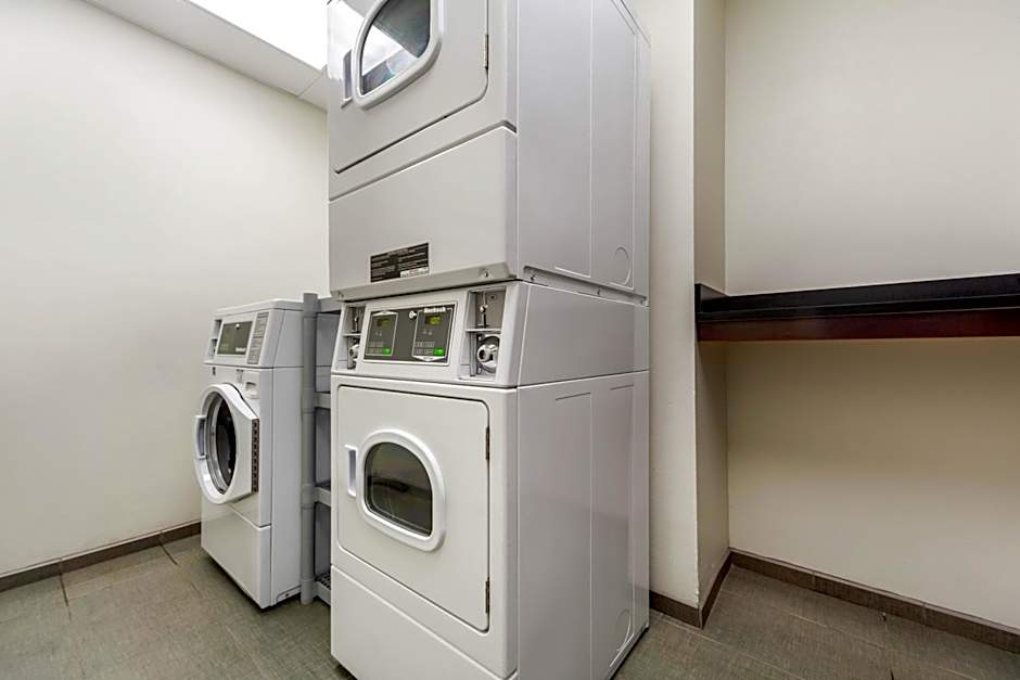 MainStay Suites Lincoln University Area