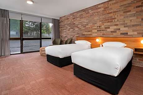 Single Twin Room