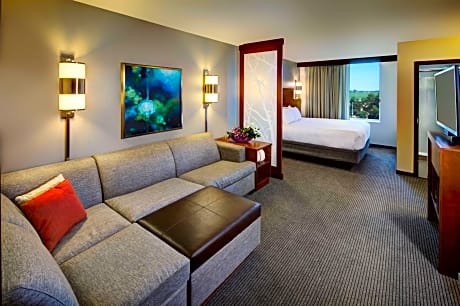 Queen Room with Two Queen Beds with Sofa Bed and Roll-In Shower - Disability Access