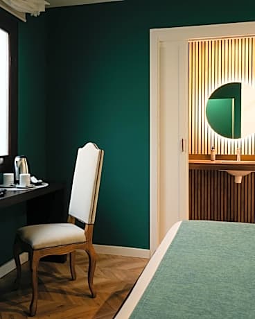 Interior Small Single Room