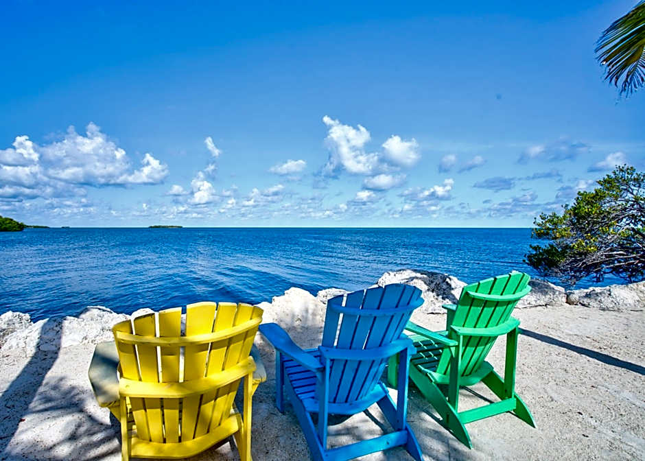 Aqua Lodges at Coconut Cay Rv and Marina