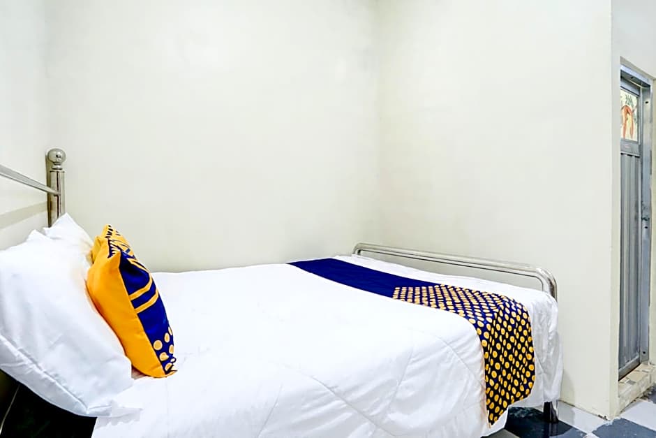 OYO Life 93290 Homestay Betro Syariah