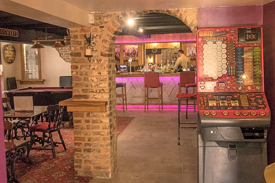 The cabin saracens head