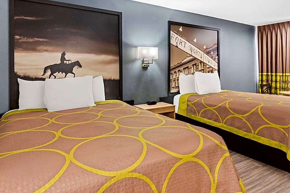 Super 8 by Wyndham Grand Prairie Southwest