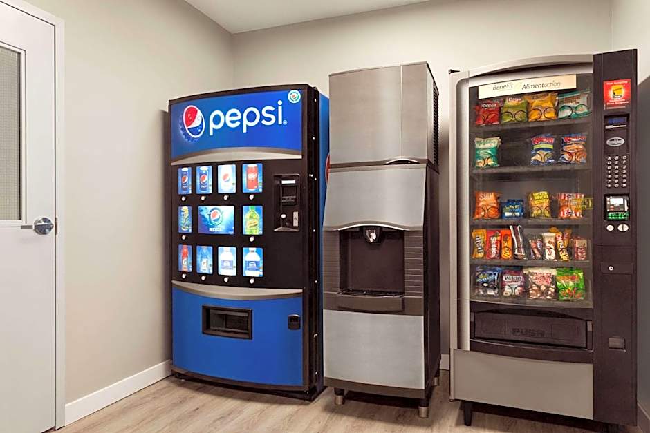 Days Inn by Wyndham Wainwright