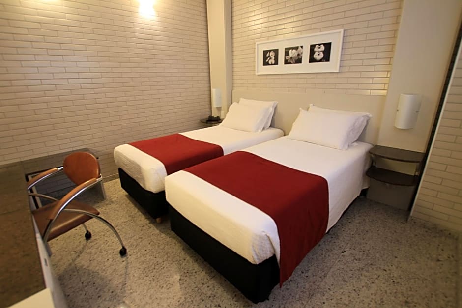 Hotel Confiance Soho Batel