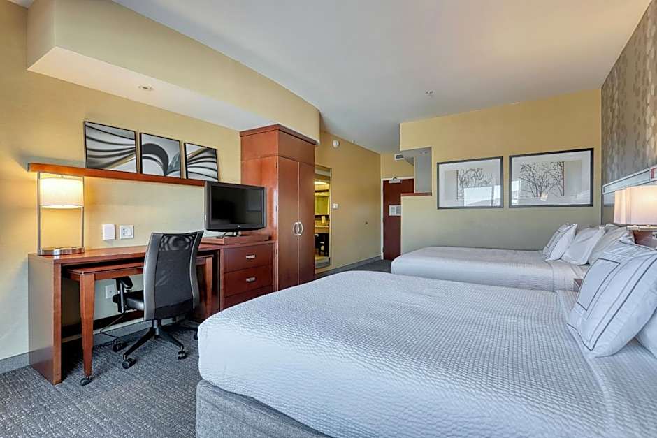 Photo 1 of 1 of 2 Queen Beds