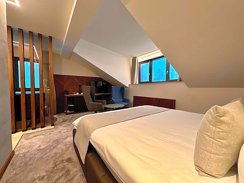 Hôtel Restaurant & Spa Les Planets