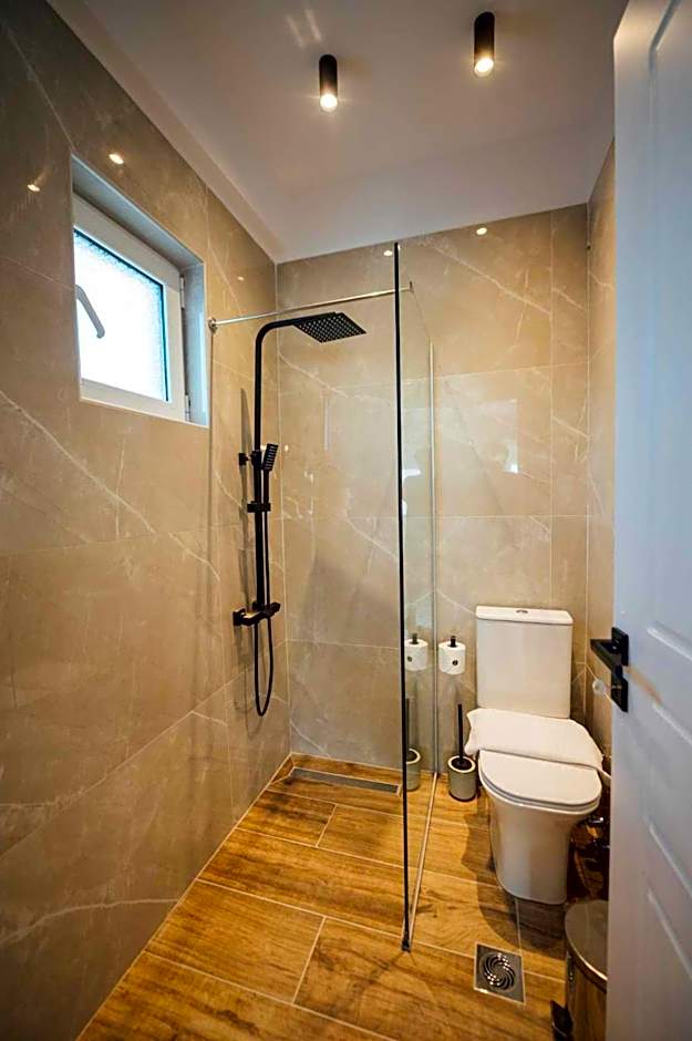 Thirsty Dog Urban Port Studios