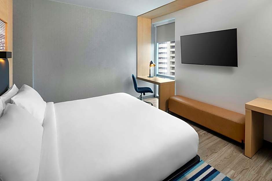 Aloft Tampa Downtown