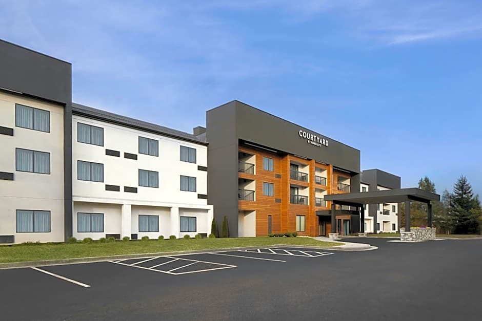 Courtyard by Marriott Chesapeake Greenbrier