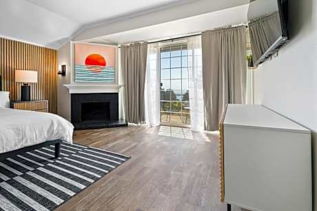 Deluxe Double Room with Bath