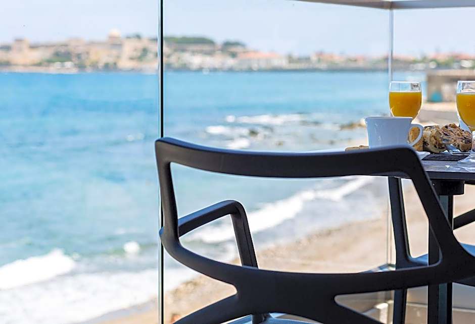 North Coast Seaside Suites