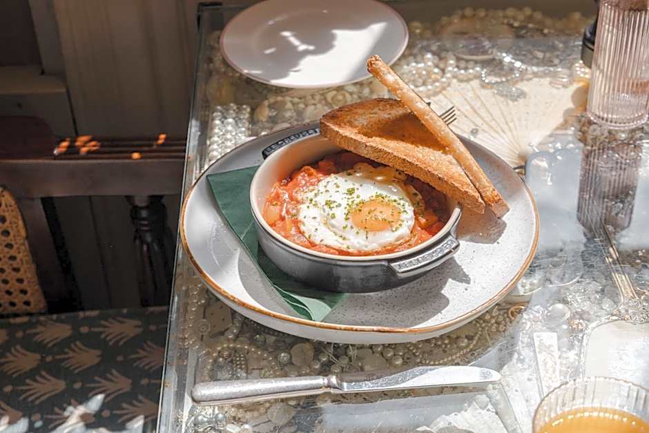 No 15 by GuestHouse, Bath