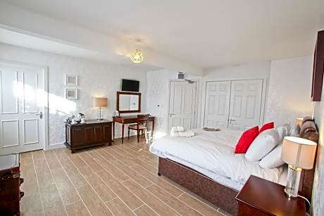 Superior King or Twin Room