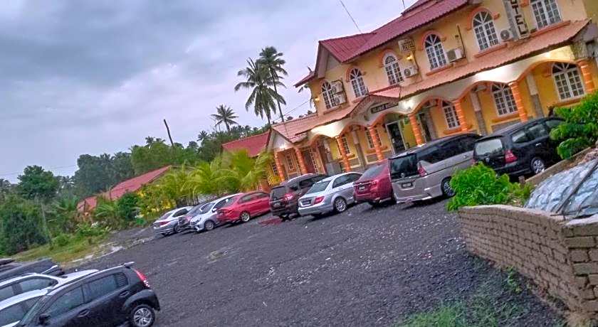 OYO 89819 Raz Hotel Kelulut