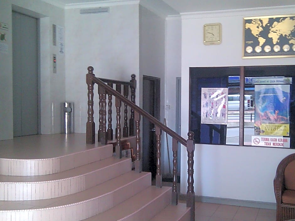 Wah May Hotel