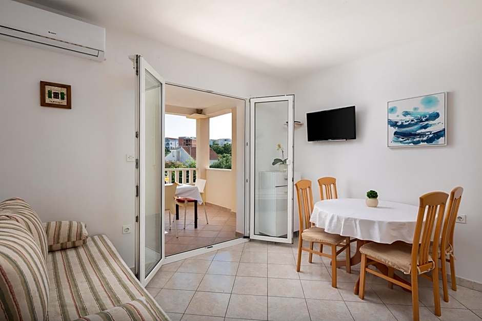 Apartments Vucica, Sevid