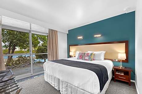 Riverfront Ground Floor One-Bedroom Suite
