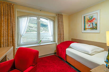 Comfort Double Room with Rhine View