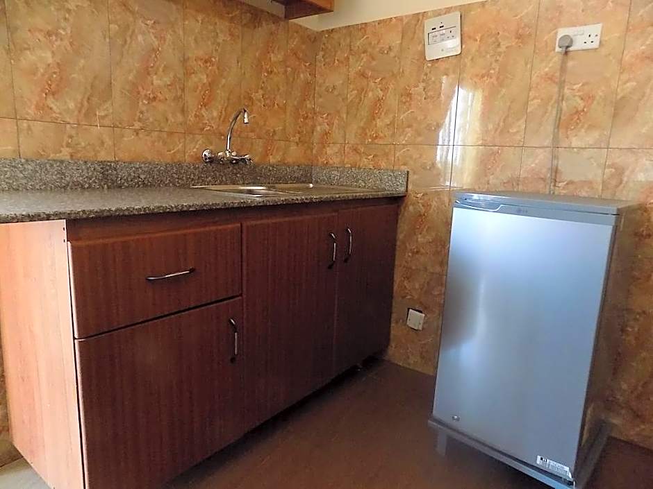 Olina Hotel and Apartments