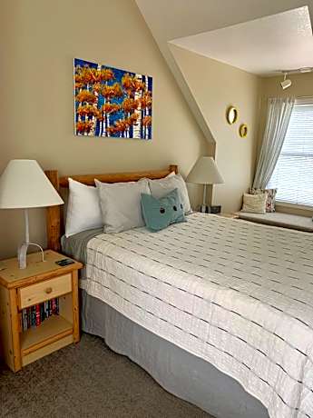 Queen Suite