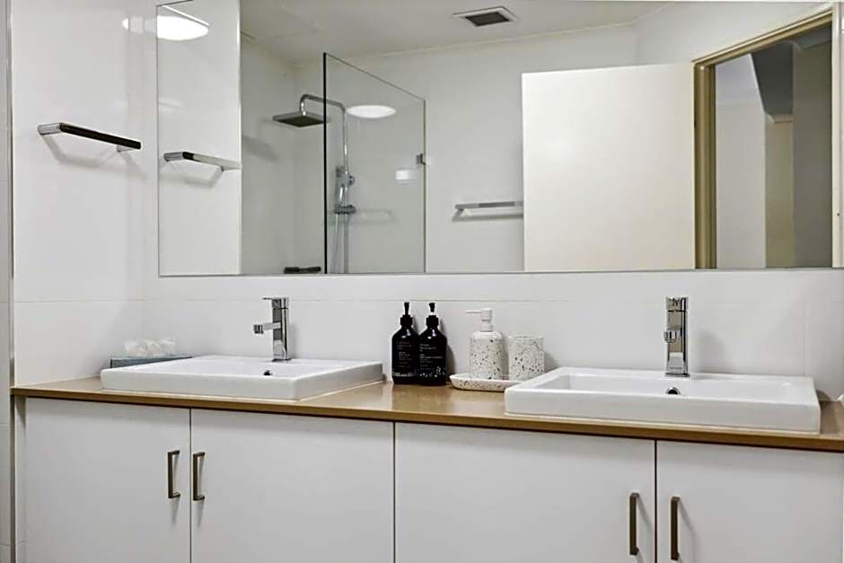 Northbridge Exclusive Guest Nest