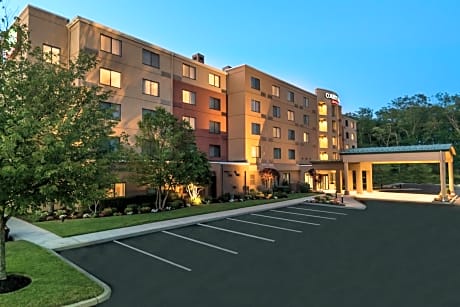 Courtyard by Marriott Providence Lincoln