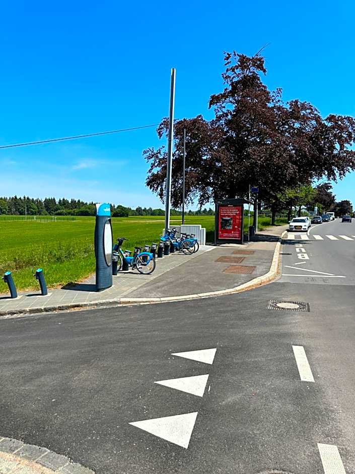 Good connection Airport & City