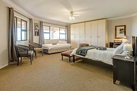 Two-Bedroom Apartment (4 Adults)