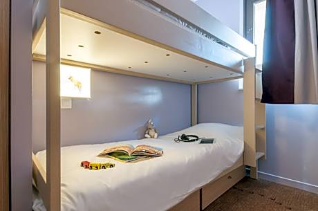 One-Bedroom Apartment with Sleeping Alcove (7 People)