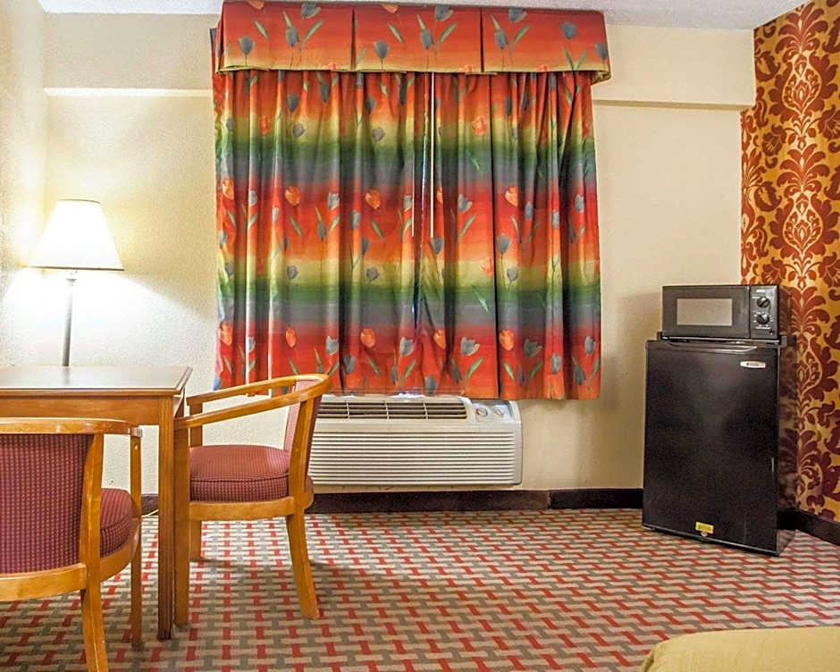 Days Inn by Wyndham Jersey City