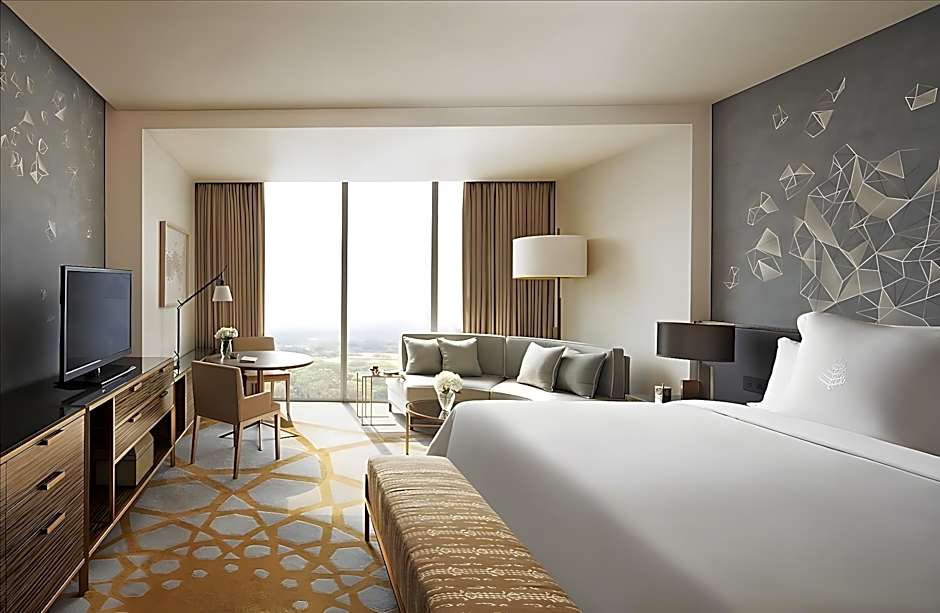 Four Seasons Hotel Bengaluru at Embassy ONE