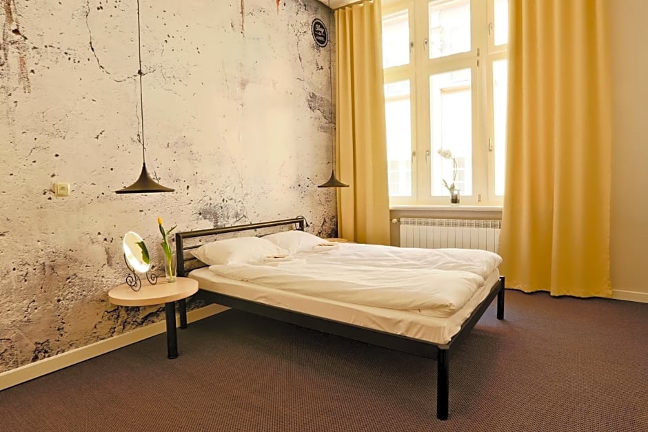 Sleep in Hostel & Apartments Stare Miasto