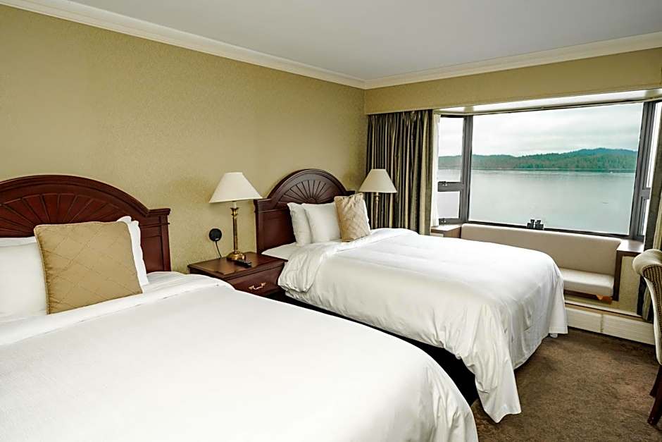 Crest Hotel
