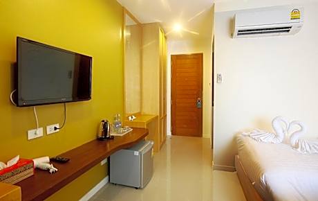 Twin Room with Mountain View