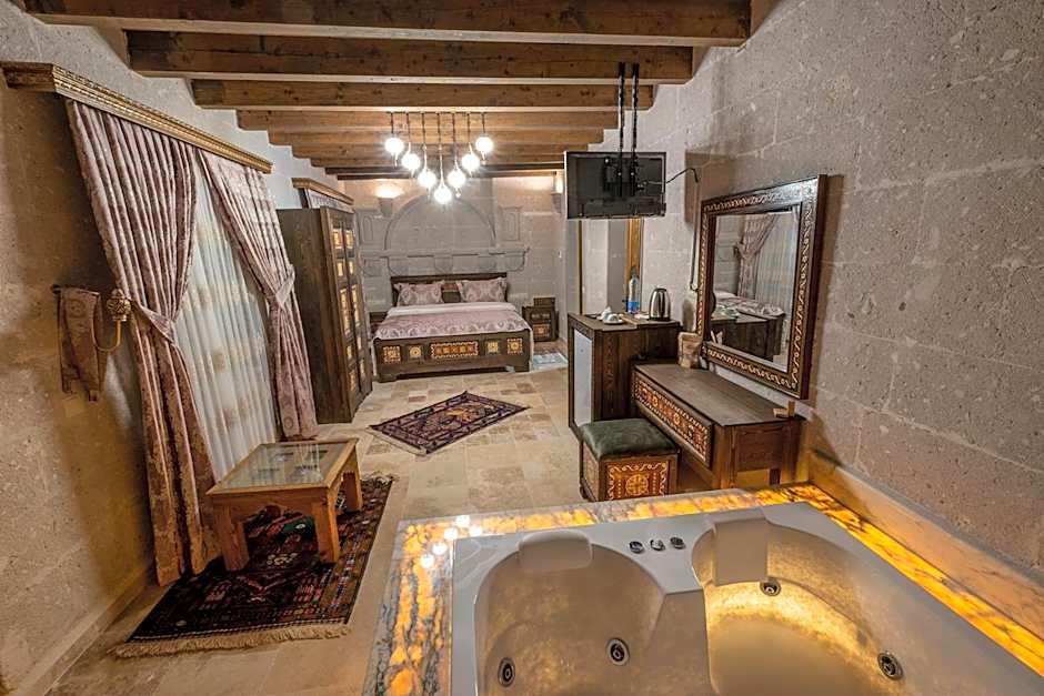 Underground Cave Suites Hotel