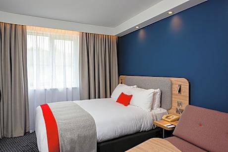 Standard Double Room with Sofa Bed and Free Hot Breakfast