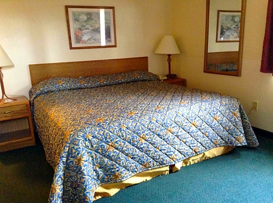 Travelodge by Wyndham Hudsonville