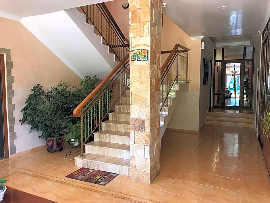 Oleander House and Tennis Club