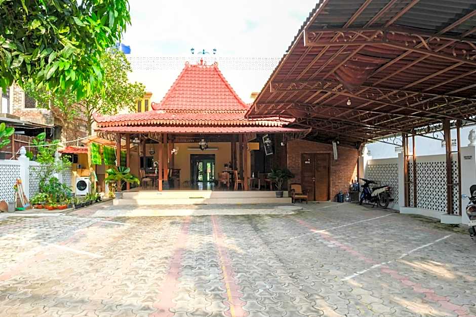 RedDoorz Syariah @ Omahe Qoema 3 Yogyakarta