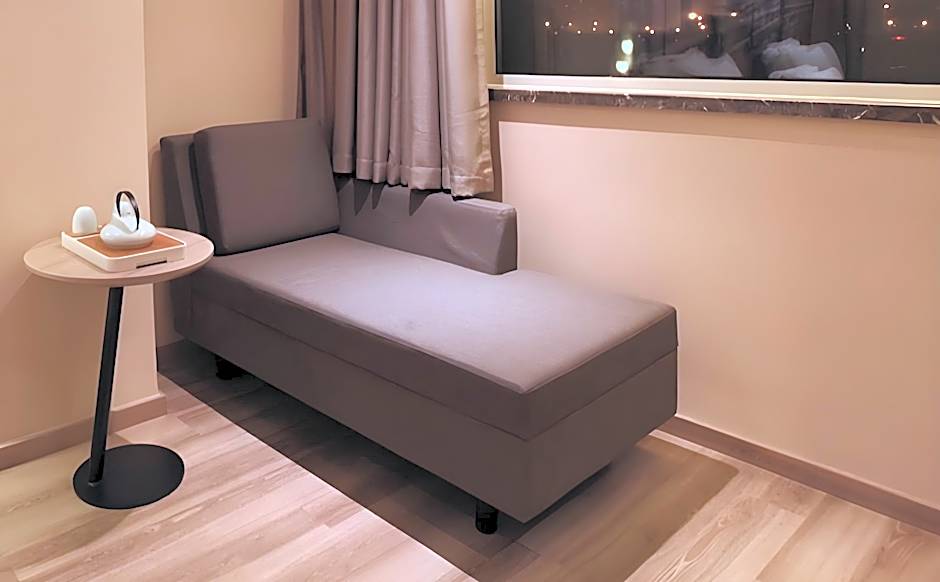 Atour Hotel Nanjing Lukou Airport