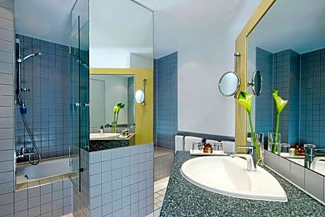 Deluxe Suite, 1 King Bed