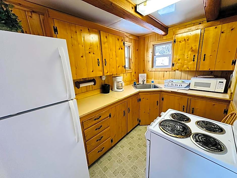 Ute Bluff Lodge, Cabins and RV park