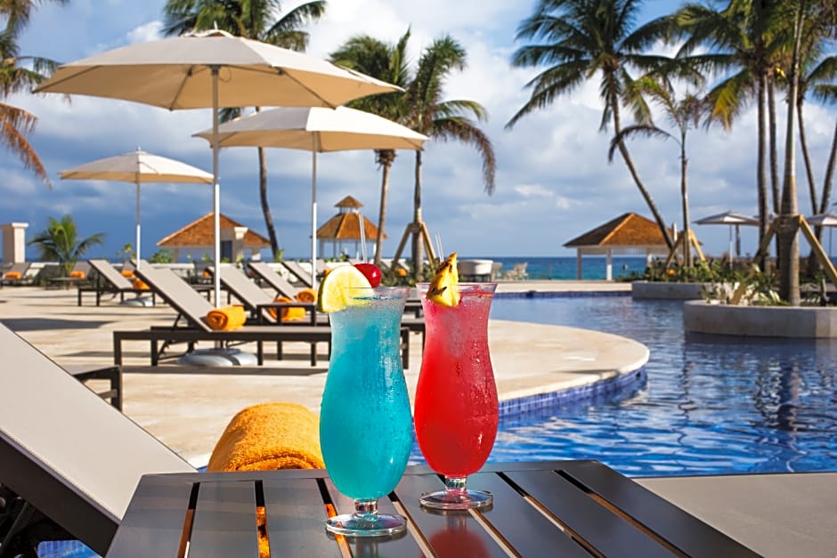 Hyatt Ziva Rose Hall - All Inclusive